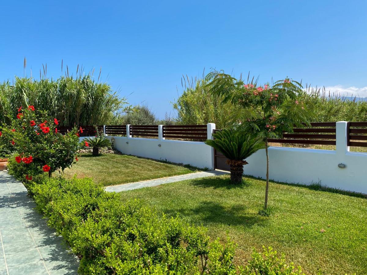 Luxury 3Br Sunrise Villa , Seaside Gyrismata スキロス エクステリア 写真